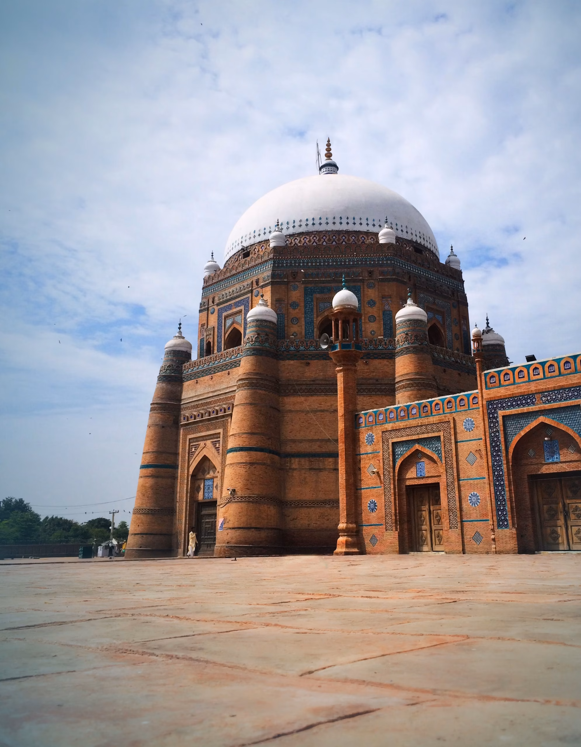 Movers and Packers in Multan